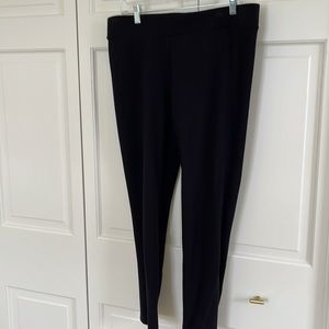 Cabi stretch leggings w zipper back detail
